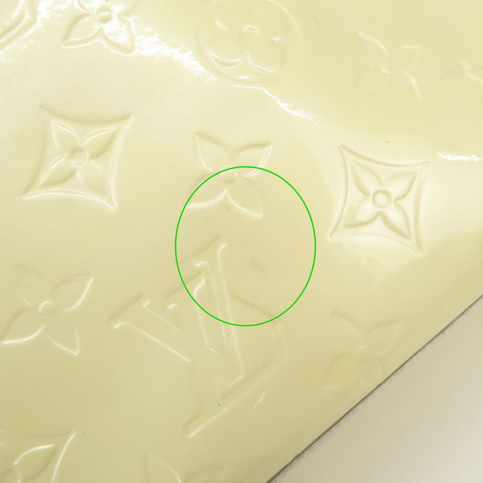 Louis Vuitton Monogram Perle Vernis Lead PM Hand Bag