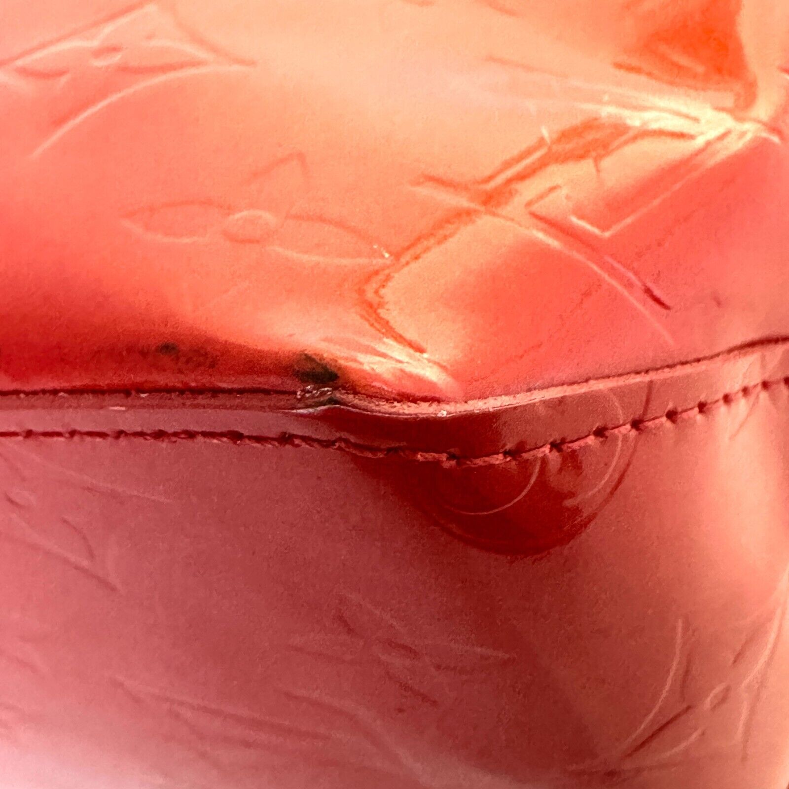 Louis Vuitton Monogram Hand Bag - Red Vernis