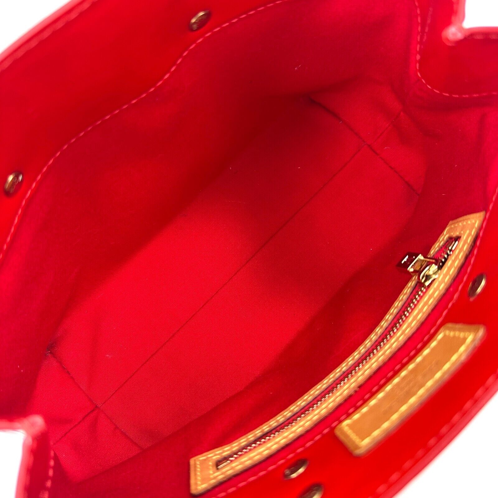 Louis Vuitton Monogram Hand Bag - Red Vernis